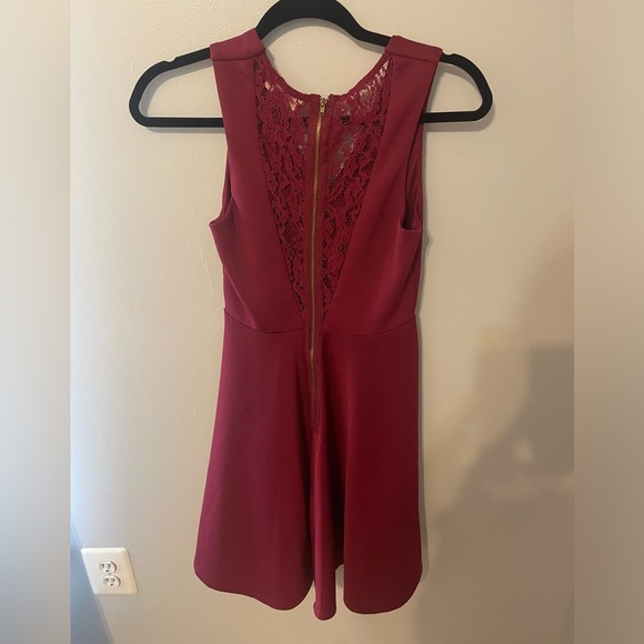 Altar’s State Burgundy Dress - Picture 3 of 3